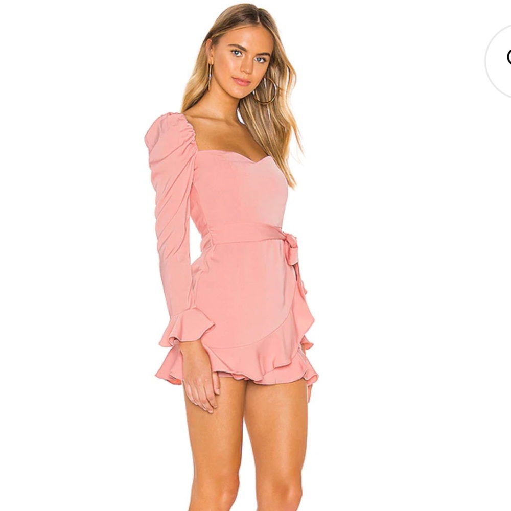 Revolve blush mini dress !!! xxs 🤍💗
